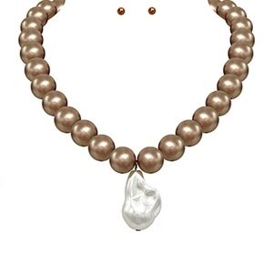 Wood & Baroque Pearl Necklace Set